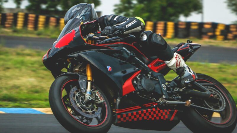 Découvrez l’univers fascinant des motos et scooters