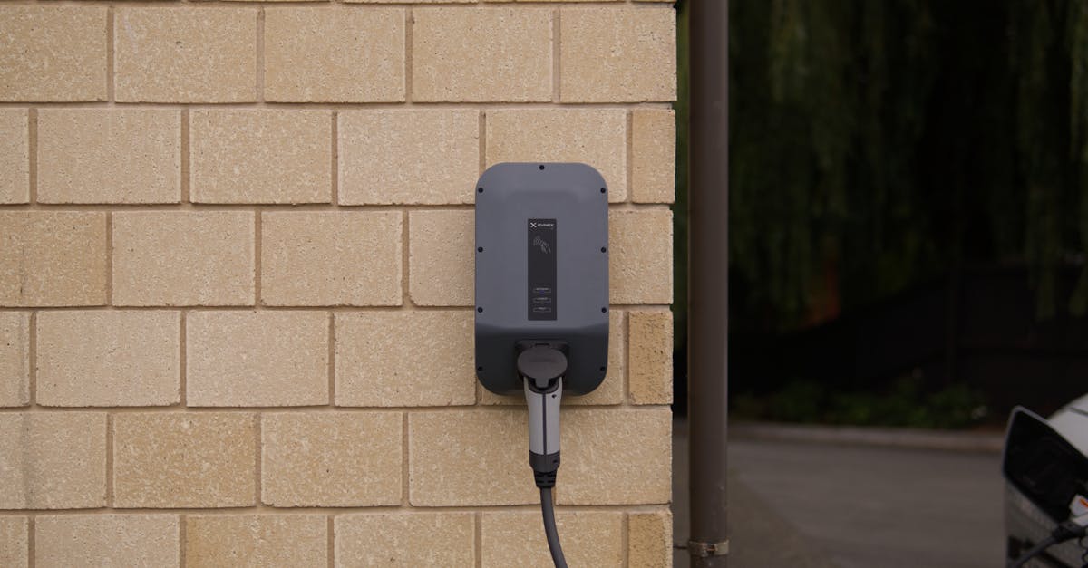 Les meilleurs hybrides rechargeables : notre sélection des 5 modèles alliant grande autonomie électrique et faible consommation d’essence