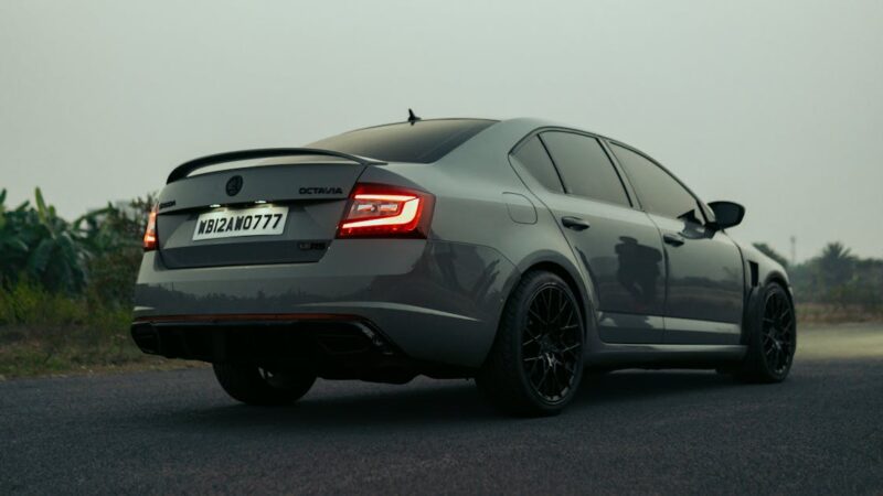 découverte de la skoda octavia : un emblème de performance et de confort