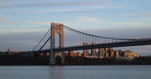 découvrez tout ce qu'il faut savoir sur le péage, son fonctionnement, ses tarifs et ses différentes solutions de paiement pour faciliter vos déplacements en france et en europe.