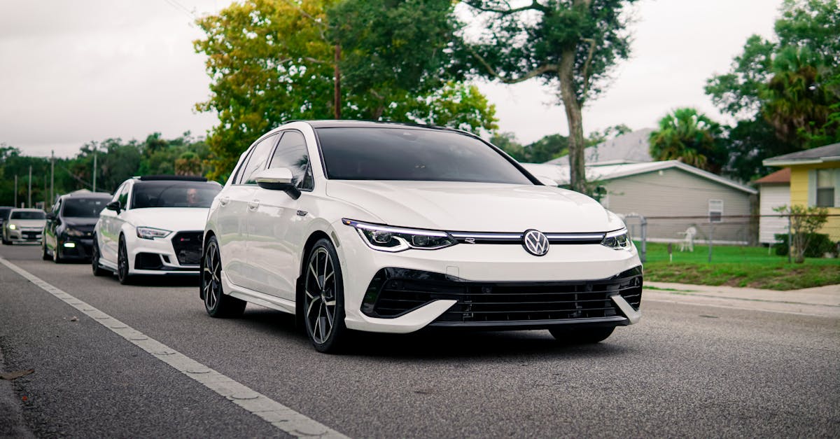 découvrez la volkswagen golf 8 : design innovant, technologies avancées et performances dynamiques. explorez ses caractéristiques, motorisations et équipements pour une expérience de conduite unique.