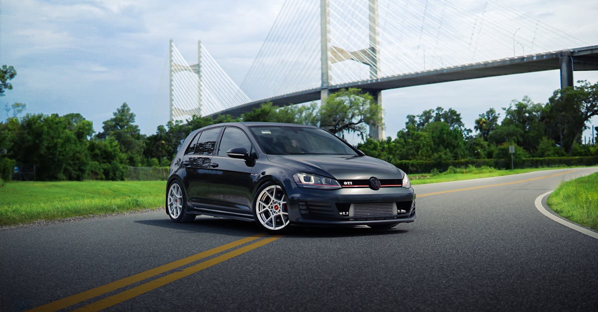 découvrez la volkswagen gti, la légendaire compacte sportive alliant performance, design dynamique et confort. profitez d'une expérience de conduite unique et d'innovations technologiques de pointe. explorez l'univers gti dès maintenant !