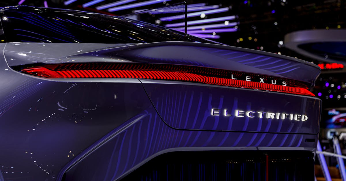 découvrez les meilleures voitures hybrides rechargeables abordables : profitez d'une conduite écologique, d'économies de carburant et d'un prix accessible. comparez les modèles phares pour trouver le plug-in hybride idéal selon votre budget.