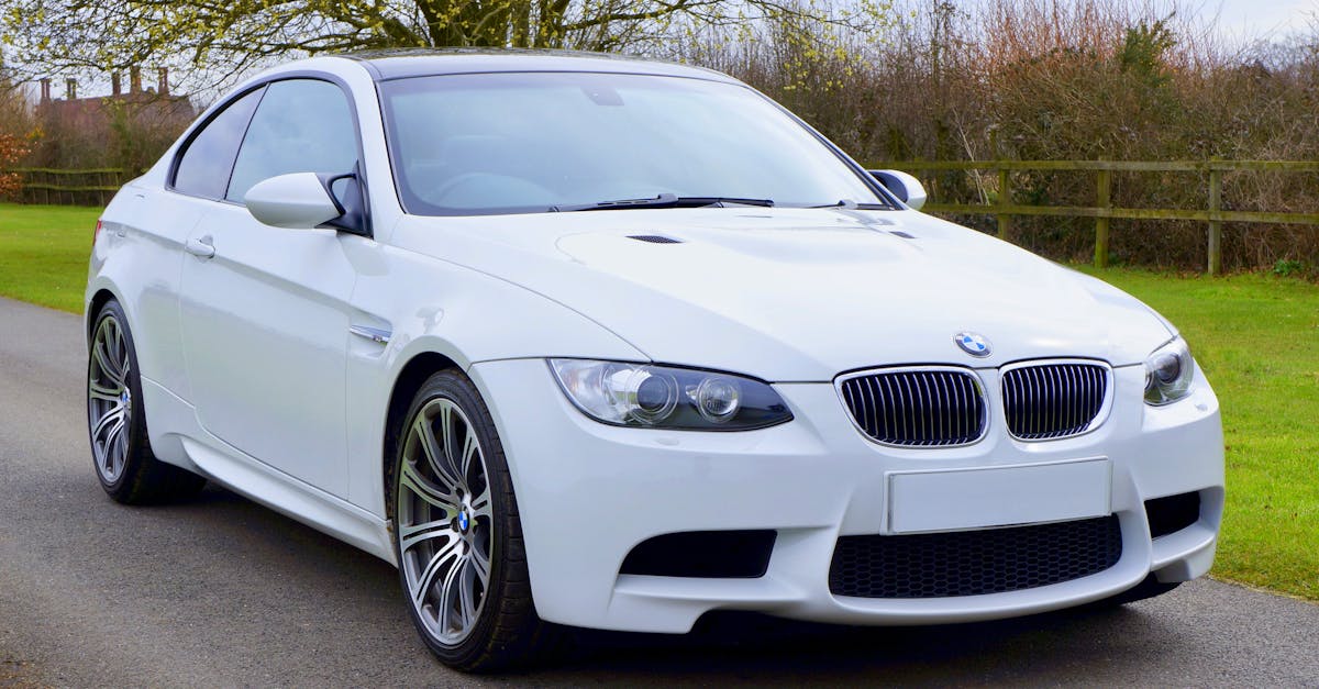 découvrez les dernières mises à jour de la bmw i4 et de la série 4 gran coupé, alliant performance, design innovant et technologies avancées pour une expérience de conduite exceptionnelle.