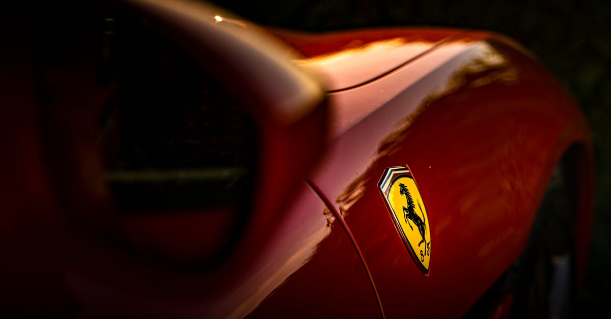 découvrez la légendaire ferrari 250 gto, un chef-d'œuvre automobile emblématique des années 1960, alliant élégance, puissance et histoire pour les passionnés de voitures de collection.