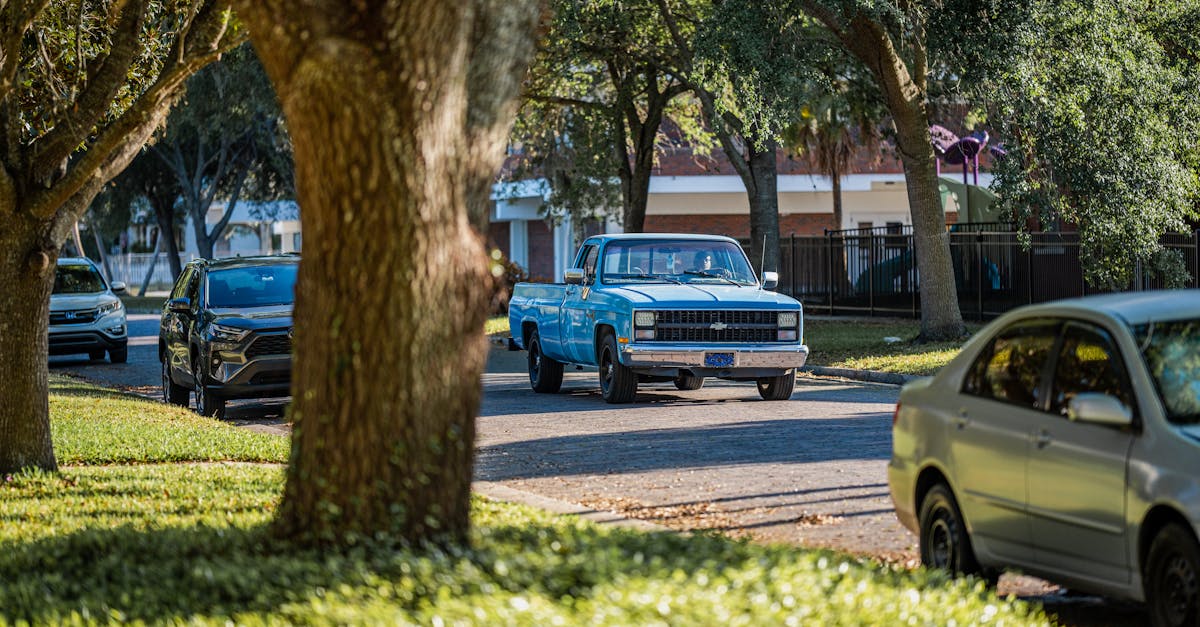découvrez le ford transit custom, utilitaire polyvalent idéal pour les professionnels. profitez de ses performances, de son confort moderne et de sa grande capacité de chargement. parfait pour tous vos besoins de transport.