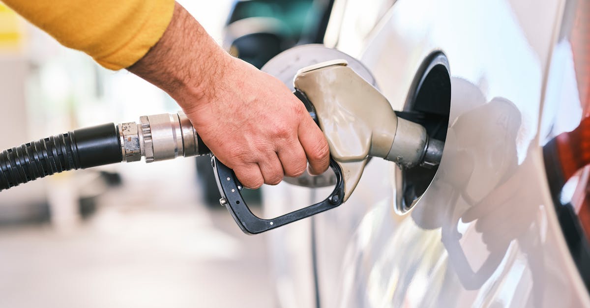 découvrez les dernières informations sur le prix du carburant : tendances, comparatifs et conseils pour économiser sur votre plein d'essence ou de diesel.
