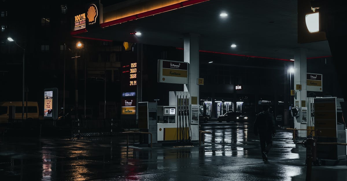 découvrez les dernières informations sur les prix du carburant en france : tendances, évolutions et conseils pour économiser à la pompe.