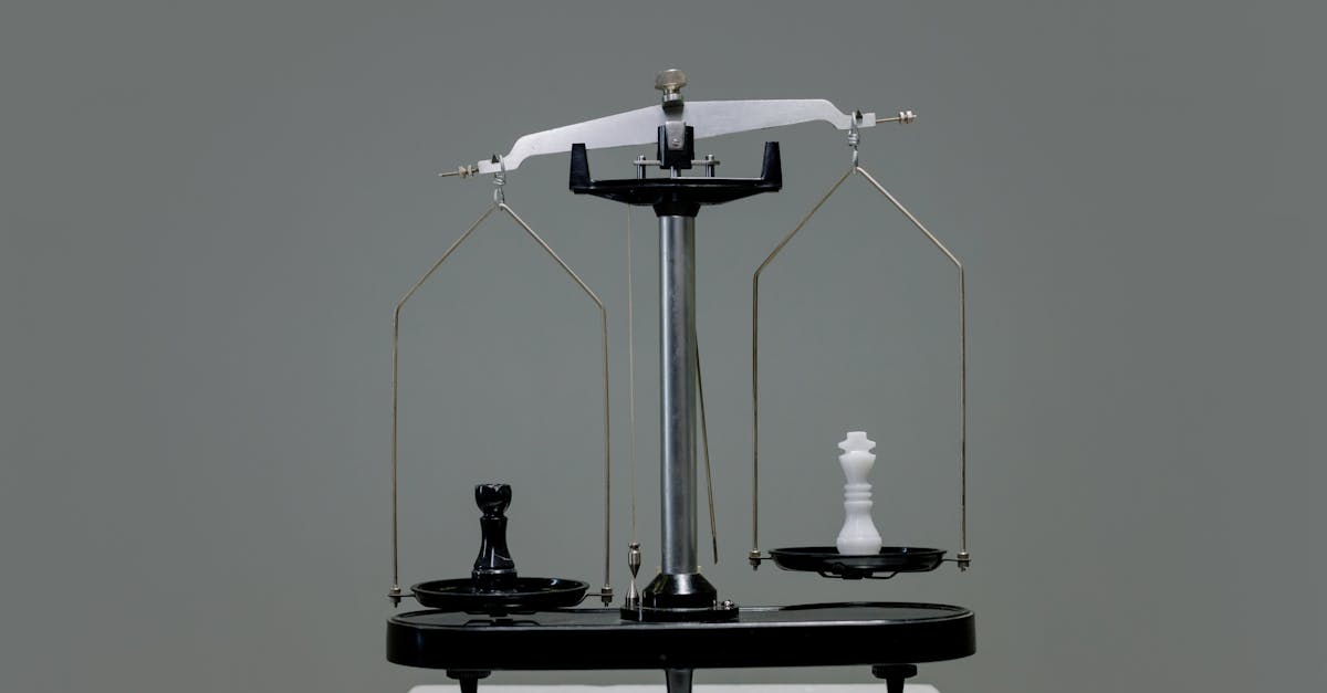 comparaison complète des modèles honda adv : performances, design, caractéristiques et prix pour choisir le meilleur scooter aventure.