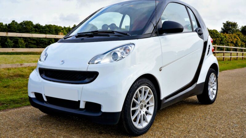 Découvrez la Smart Fortwo : l’iconique citadine compacte et astucieuse