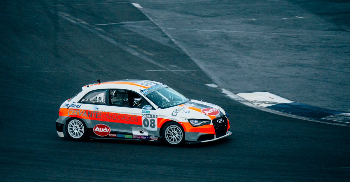 découvrez l'audi quattro sport, un véhicule alliant performance, design élégant et technologie avancée pour une expérience de conduite unique.