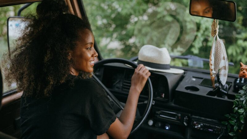 Découvrez le nouveau Citroën Holidays : un van aménagé au charme irrésistible inspiré des mythiques modèles de type H