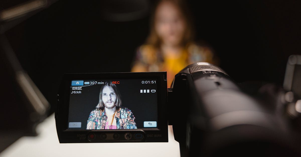 découvrez nos caméras de freinage d'urgence, conçues pour améliorer la sécurité routière en enregistrant les incidents et aidant à prévenir les accidents.