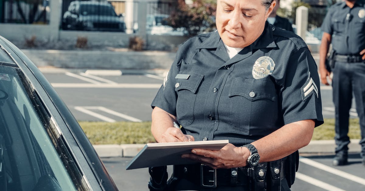 tout savoir sur les infractions de stationnement : types de violations, amendes, recours possibles et conseils pour éviter les contraventions.