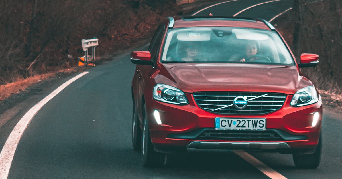 découvrez la volvo ex30, un suv électrique compact alliant performance, sécurité avancée et design moderne pour une expérience de conduite inédite.