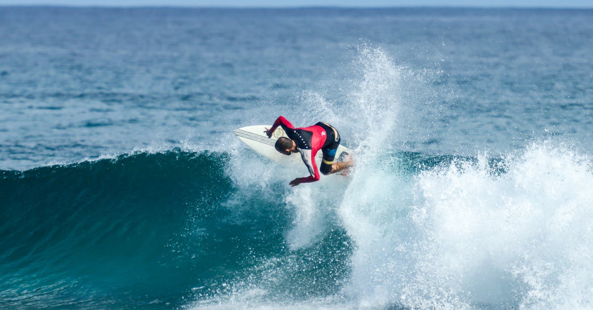 découvrez tout sur fernando alonso, pilote de formule 1 espagnol double champion du monde, reconnu pour son talent et sa carrière exceptionnelle.