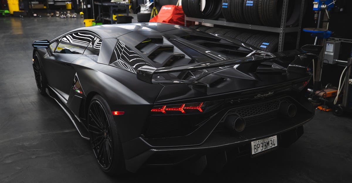 découvrez la lamborghini aventador svj 2018, une supercar emblématique alliant puissance extrême, design aérodynamique et technologies de pointe pour une expérience de conduite unique.