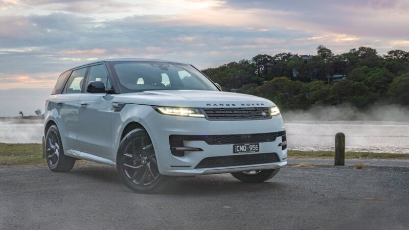 Découverte du prestigieux Range Rover de Land Rover