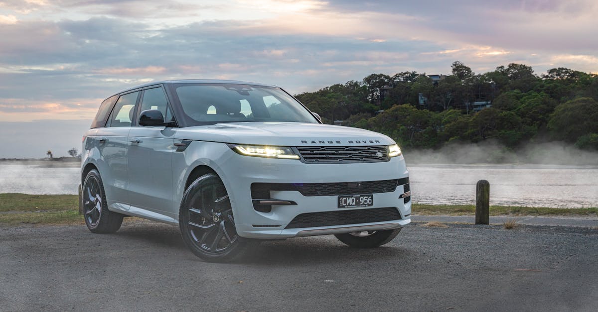 Découverte du prestigieux Range Rover de Land Rover