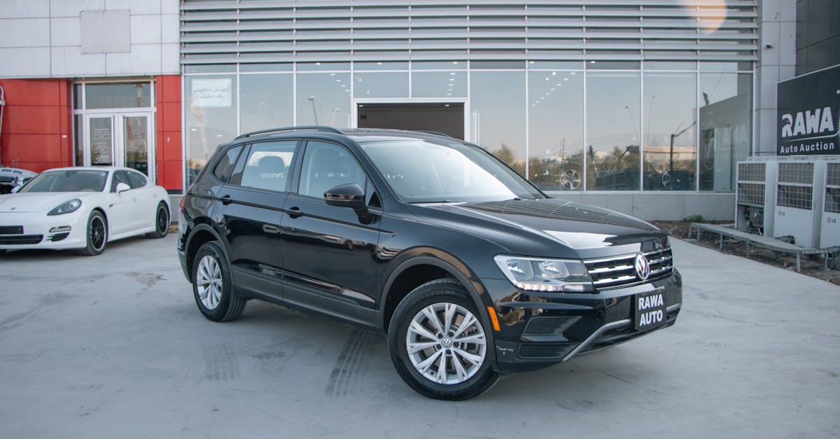 découvrez la volkswagen tiguan 2.0 tdi 140 dsg 4motion sportline 2012, un suv compact alliant performance, confort et élégance avec une motorisation diesel efficiente et une transmission intégrale pour une conduite sécurisée en toutes conditions.