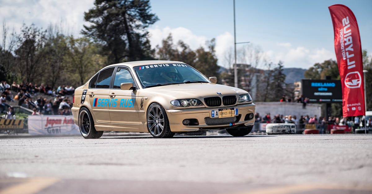 découvrez la bmw m3 e46 touring, une voiture unique alliant performance sportive et élégance pratique pour les amateurs d'exclusivité et de conduite dynamique.