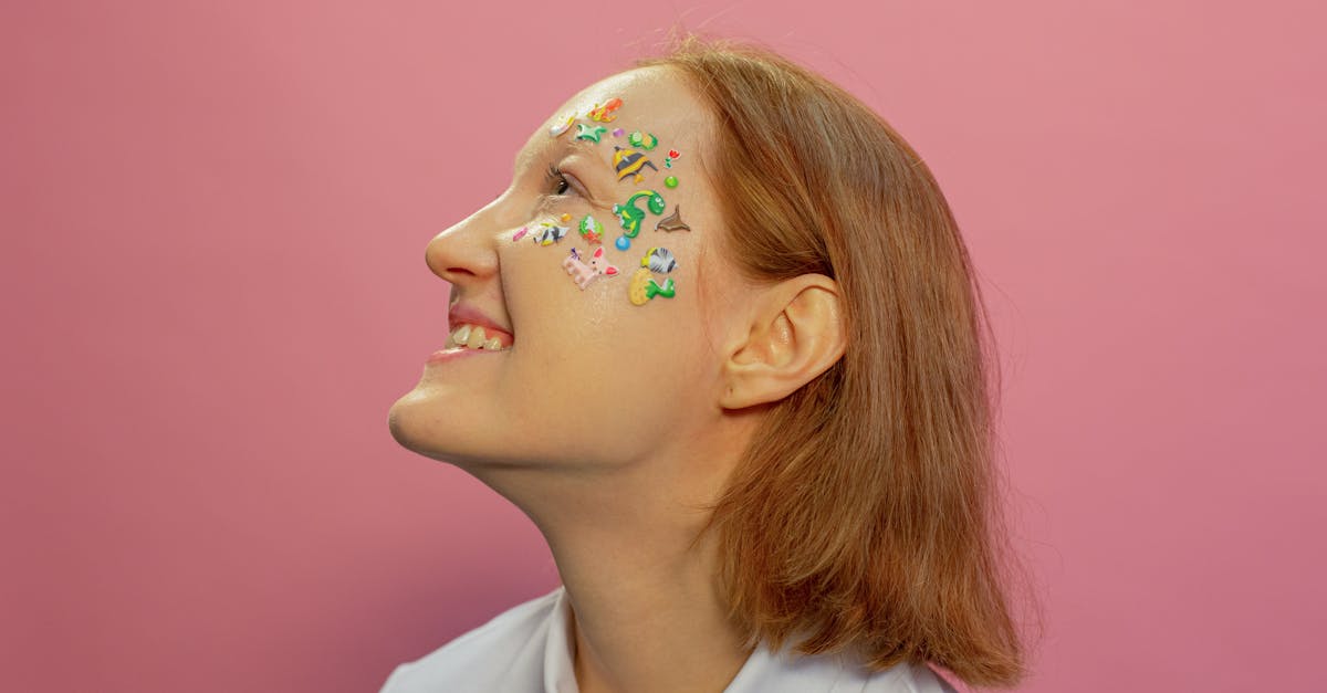 découvrez tout sur les stickers crit'air en france : classification des véhicules selon leur niveau d'émission, comment les obtenir et leur utilité pour circuler dans les zones à faibles émissions.