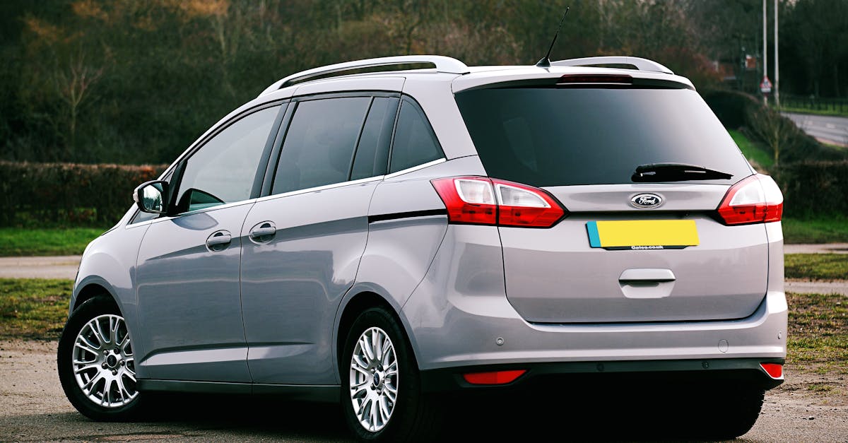 Découvrez les modèles de SUV et de berlines les plus économiques pour les familles