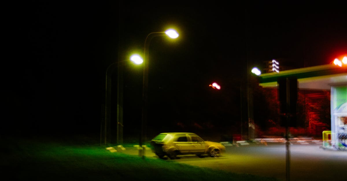 découvrez l'avenir des voitures à essence après 2035 : évolutions réglementaires, impact environnemental et alternatives durables pour un transport responsable.