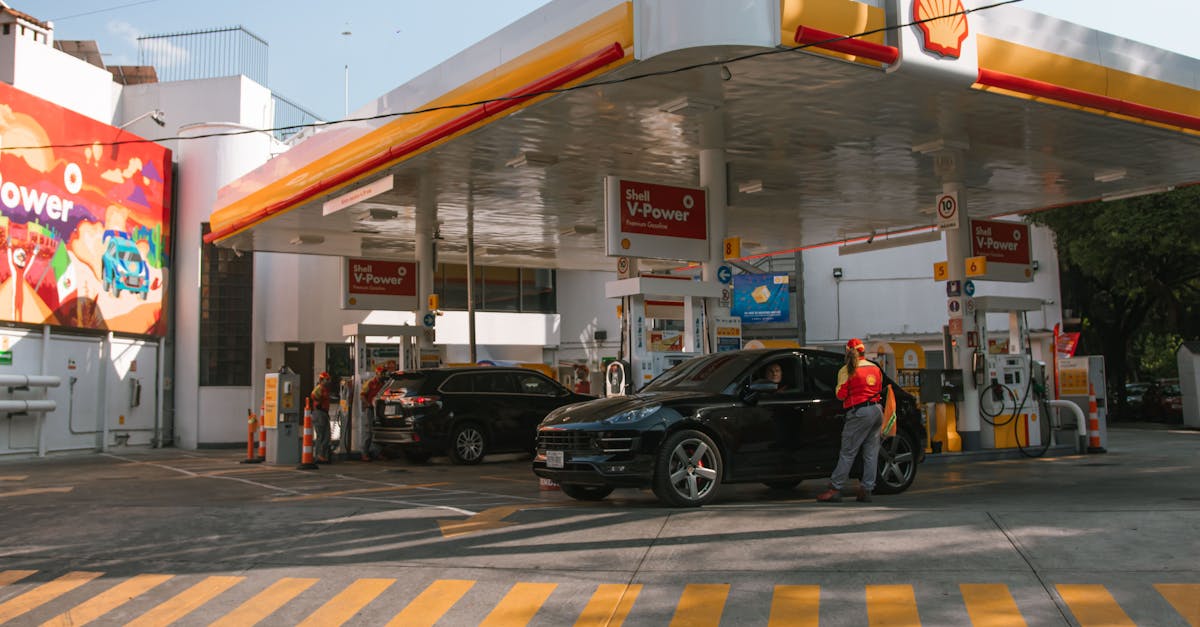 Acheter et vendre des voitures à essence après 2035 ? Cela sera possible, mais sous certaines conditions strictes.