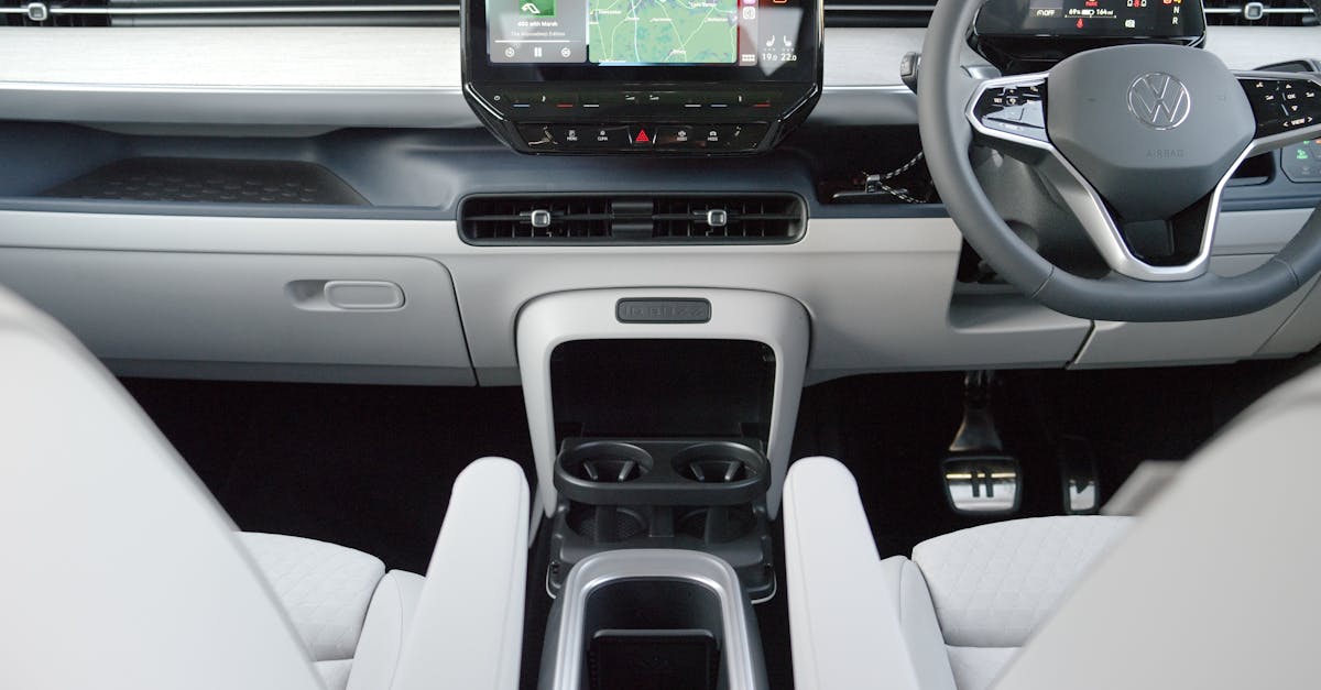 découvrez la lexus lbx hybrid, une voiture compacte alliant performance hybride avancée, design élégant et technologie innovante pour une conduite écologique et raffinée.