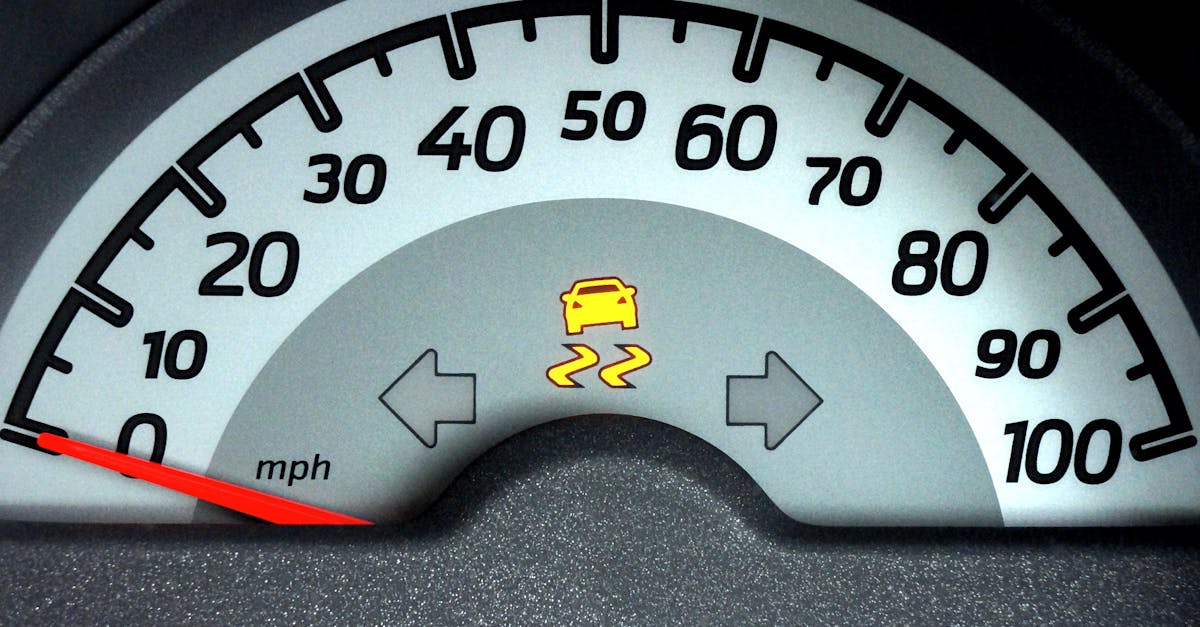 découvrez notre guide complet des limites de vitesse pour assurer votre sécurité et respecter la réglementation routière.