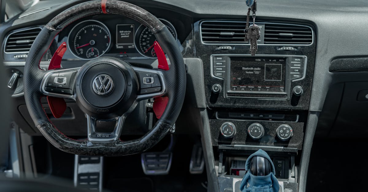 découvrez la volkswagen golf r, une compacte sportive alliant puissance, design élégant et technologies innovantes pour une expérience de conduite exceptionnelle.